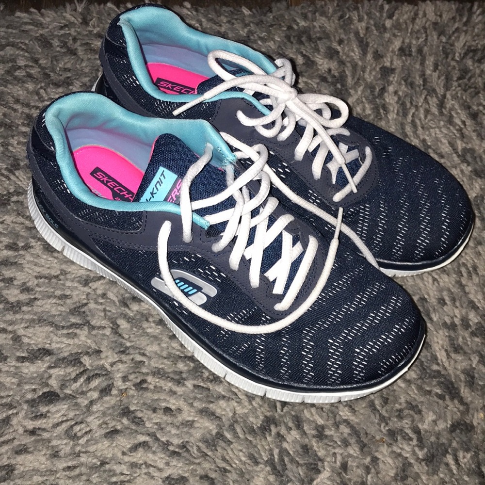 Sketch-knit memory foam